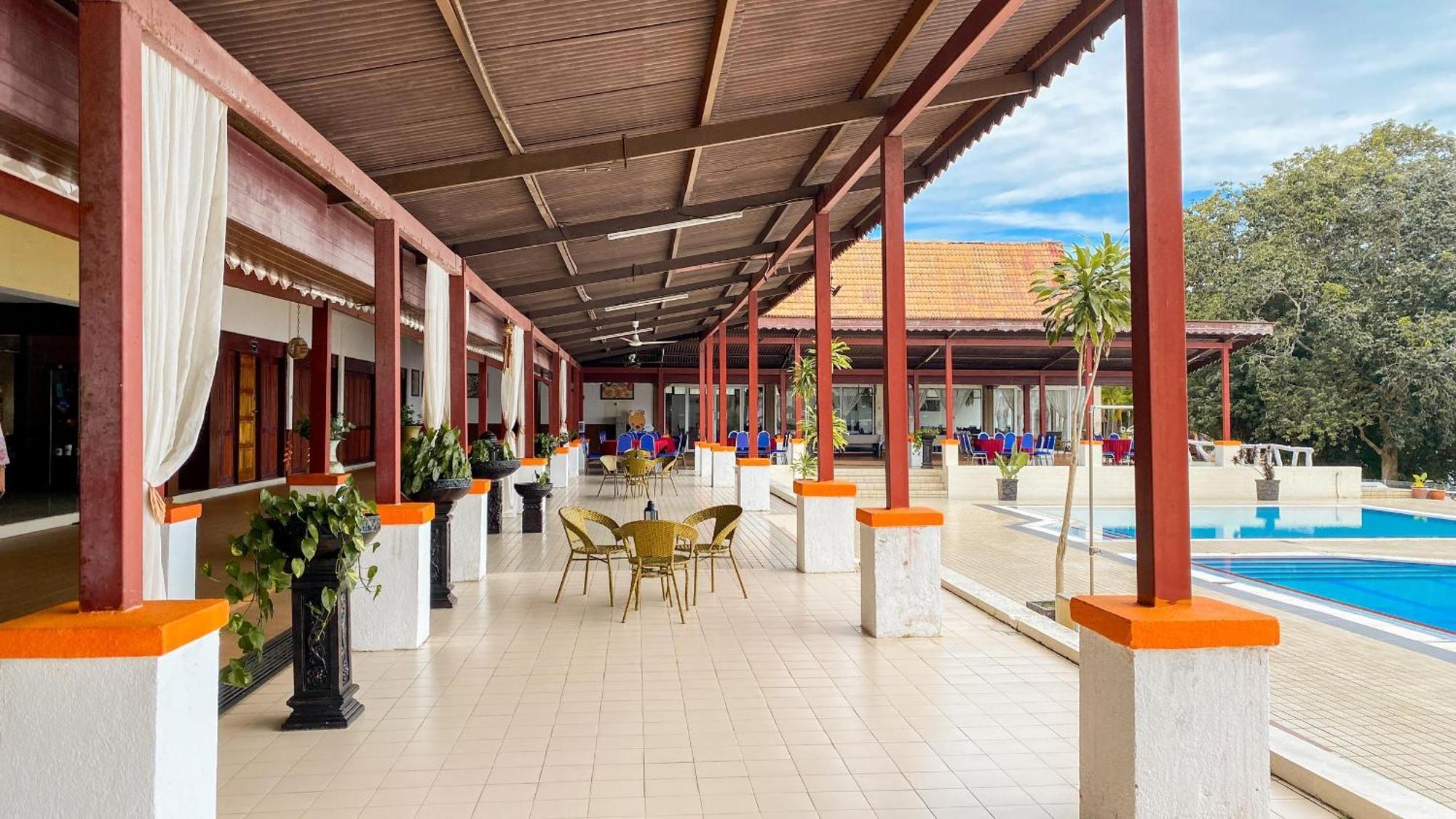 Lovita Tanjung Bidara Tempat peranginan Malacca