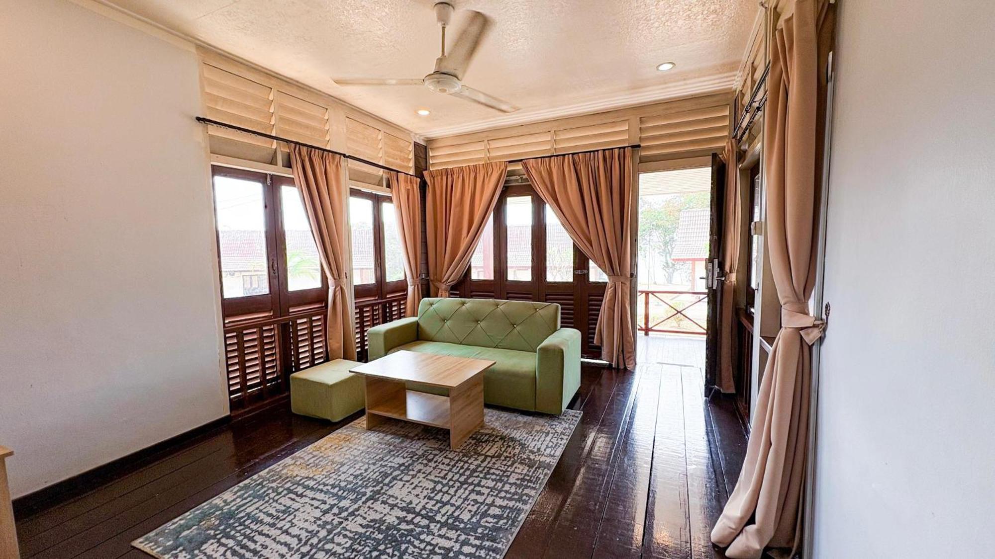 Lovita Tanjung Bidara 4* Malacca