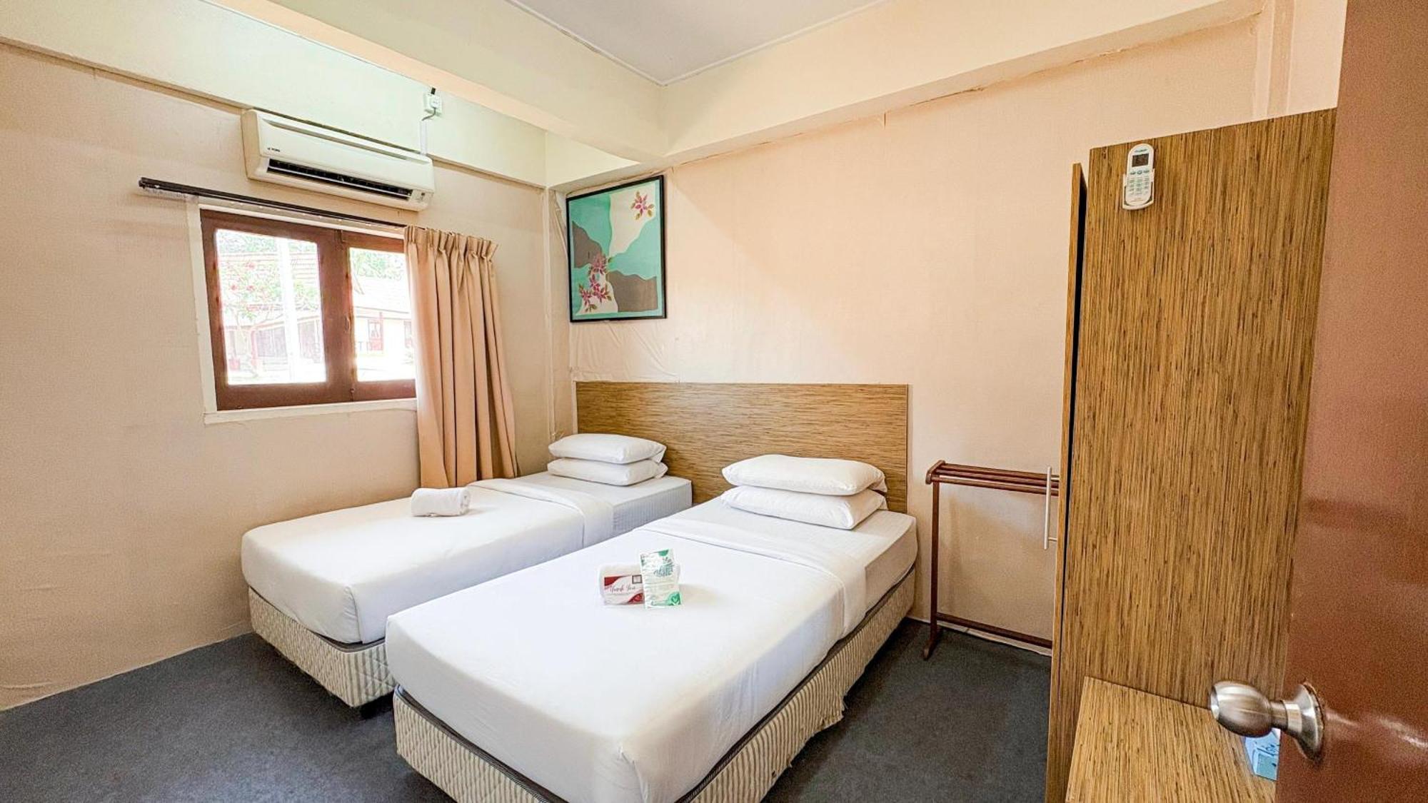 Lovita Tanjung Bidara Resort 4*